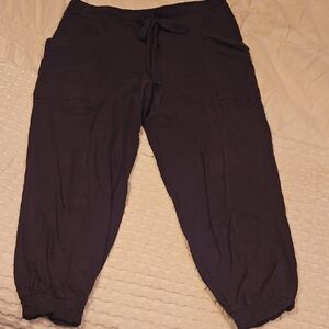 Aerie Grey  Drawstring Capris Xl